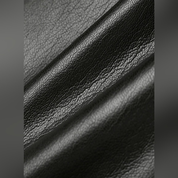 Aritzia Wilfred Effortless Pant High-Waisted Vegan Leather Pants - Size 4 - Picture 9 of 9